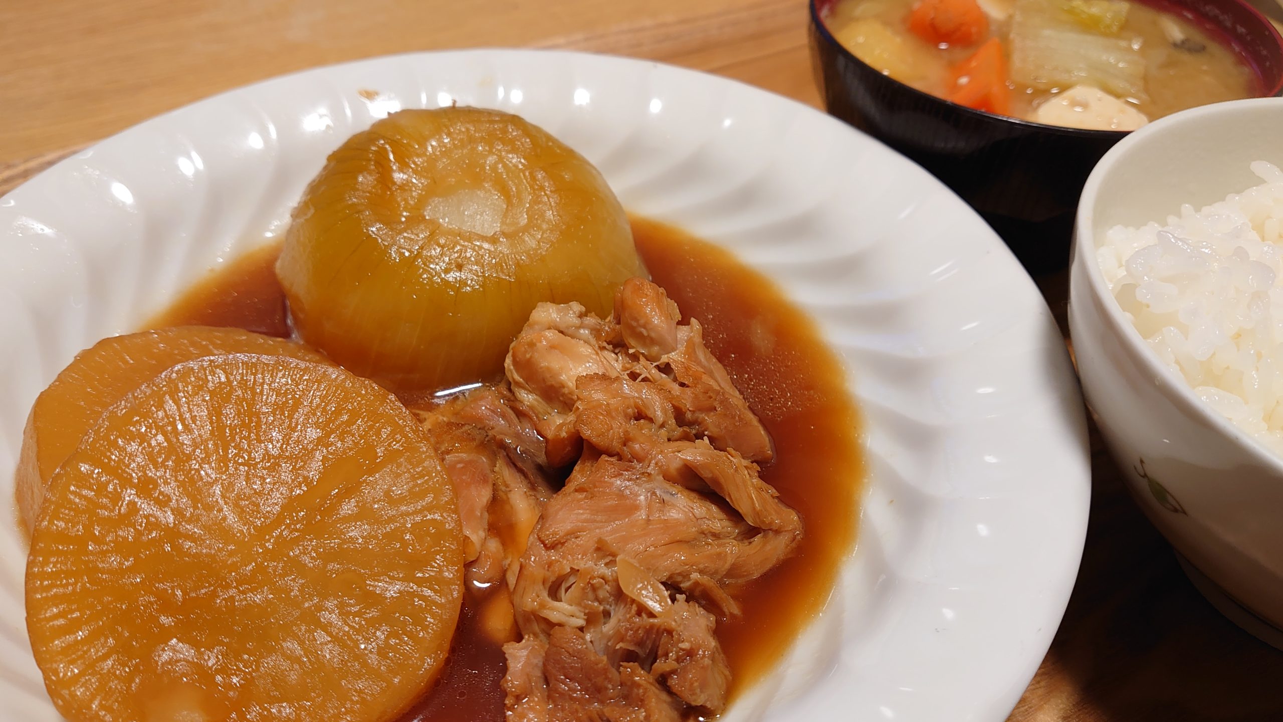 圧力鍋でつくる鶏もも肉と野菜の煮込み よりみち生活
